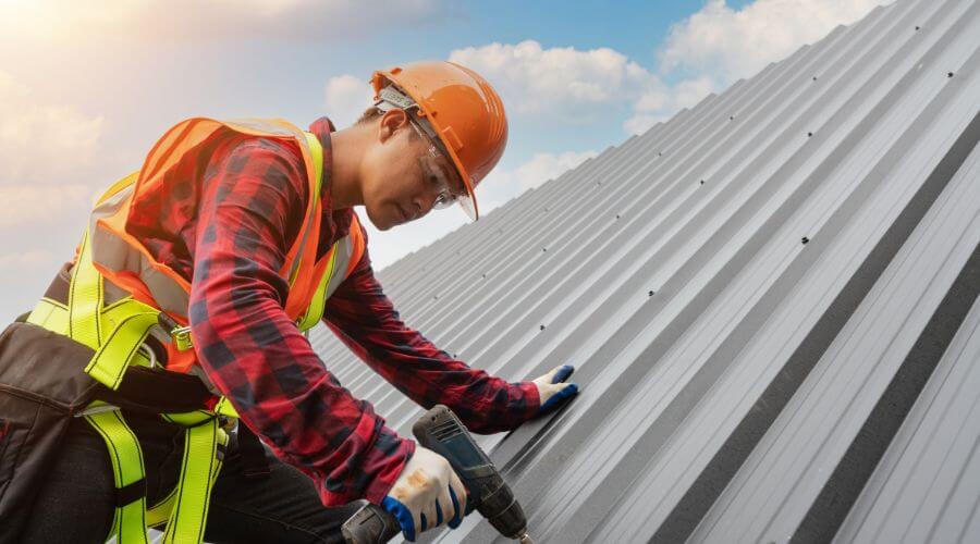 Professional Flat Roofing Installation in Davenport, ND